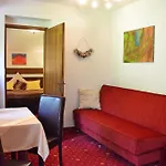 Desiree - Garni - Adults Only 3*