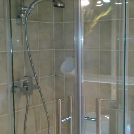 ديزريه - غارني - للبالغين فقط فندق