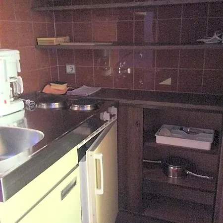 Desiree - Garni - Adults Only 3*
