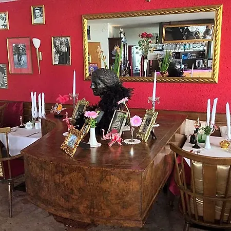 Hotel Desiree - Garni - Adults Only