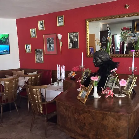 Hotel Desiree - Garni - Adults Only 3*