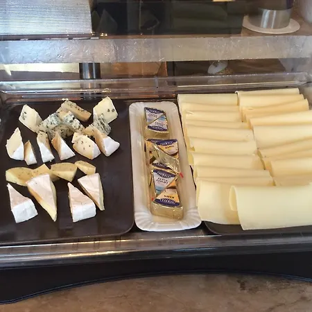 ديزريه - غارني - للبالغين فقط فندق