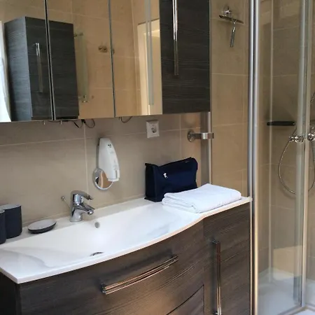 ديزريه - غارني - للبالغين فقط فندق فيلاخ