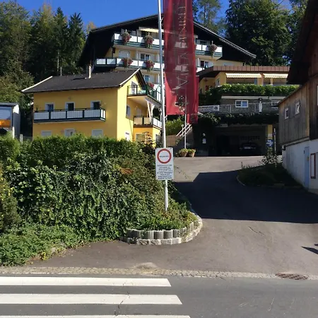 فندق ديزريه - غارني - للبالغين فقط 3*